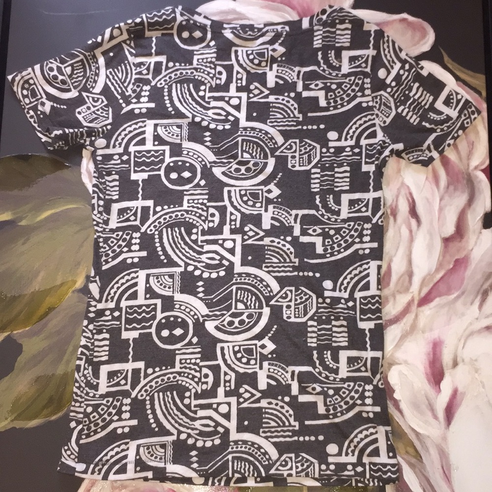 Patterned Tee - Picture 2 of 3